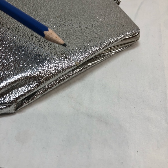 Vintage Silver Metallic Chain Purse - Picture 9 of 12